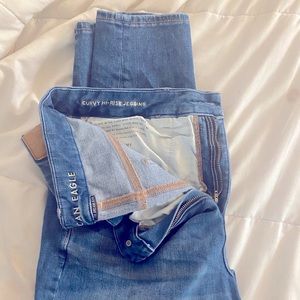 American Eagle Dream Jean Curvy Hi-Rise Jegging